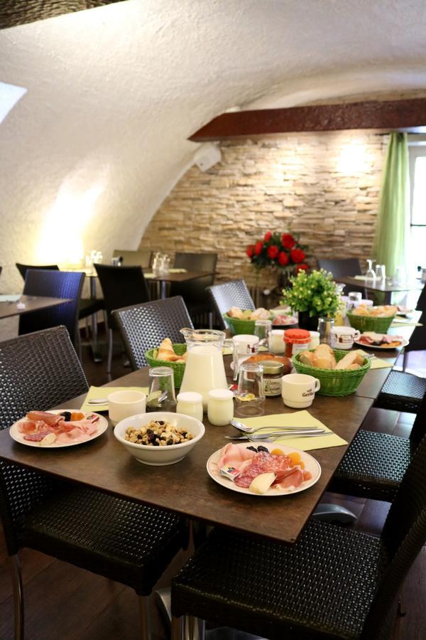 Auberge Saint Martin La Brigue Luaran gambar
