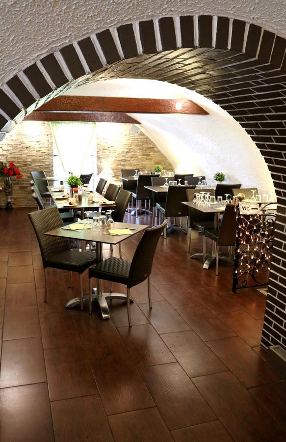 Auberge Saint Martin La Brigue Luaran gambar